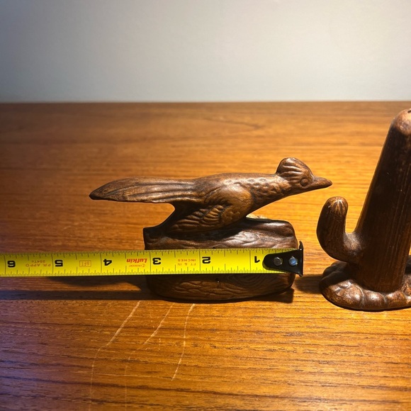 Vintage Treasure Craft ARIZONA Road Runner and Cactus Salt & Pepper Set - Picture 11 of 12